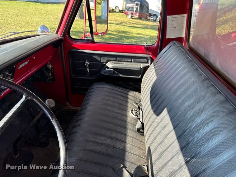 image for item EV1951 1973 Ford F750 pumper fire truck