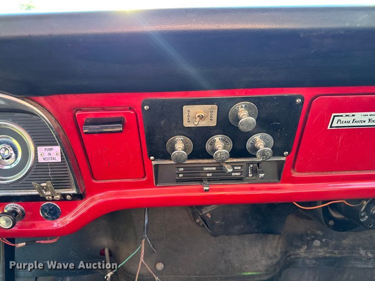 image for item EV1951 1973 Ford F750 pumper fire truck