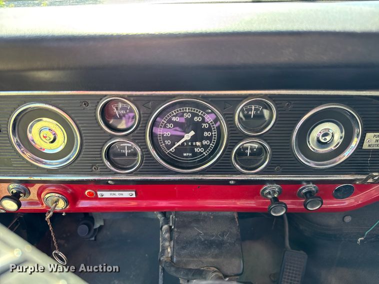 image for item EV1951 1973 Ford F750 pumper fire truck