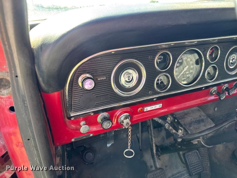 image for item EV1951 1973 Ford F750 pumper fire truck