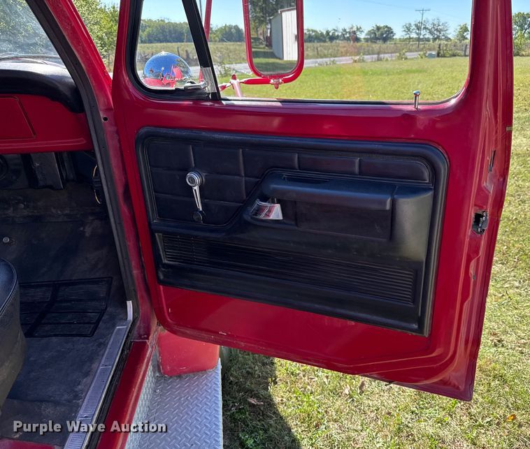 image for item EV1951 1973 Ford F750 pumper fire truck