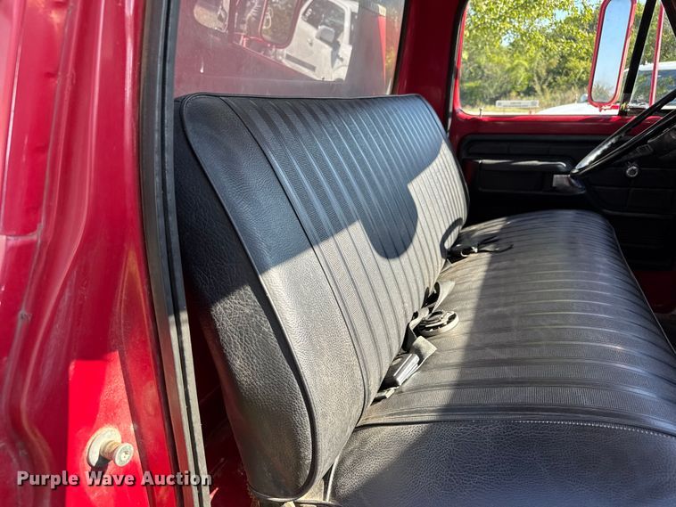 image for item EV1951 1973 Ford F750 pumper fire truck