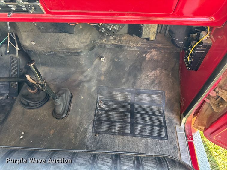 image for item EV1951 1973 Ford F750 pumper fire truck