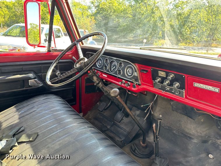 image for item EV1951 1973 Ford F750 pumper fire truck