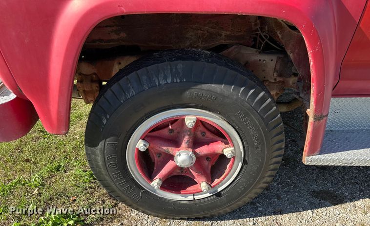 image for item EV1951 1973 Ford F750 pumper fire truck