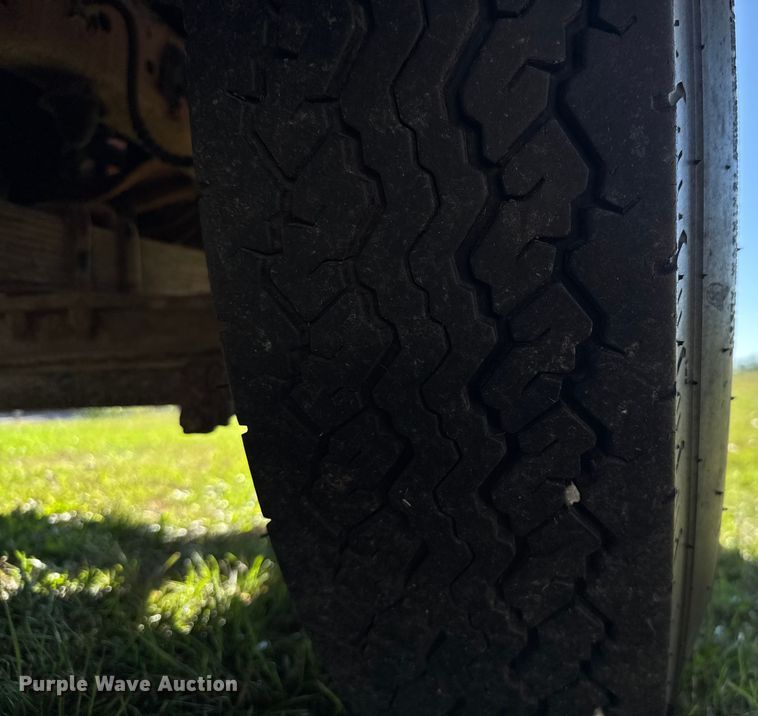 image for item EV1951 1973 Ford F750 pumper fire truck