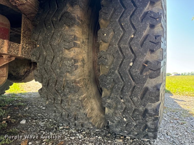 image for item EV1951 1973 Ford F750 pumper fire truck