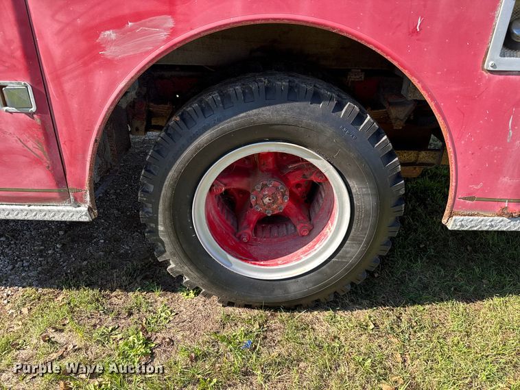 image for item EV1951 1973 Ford F750 pumper fire truck