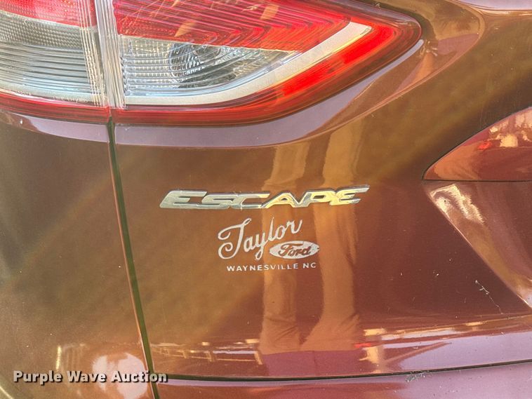 image for item EV1963 2014 Ford Escape SUV