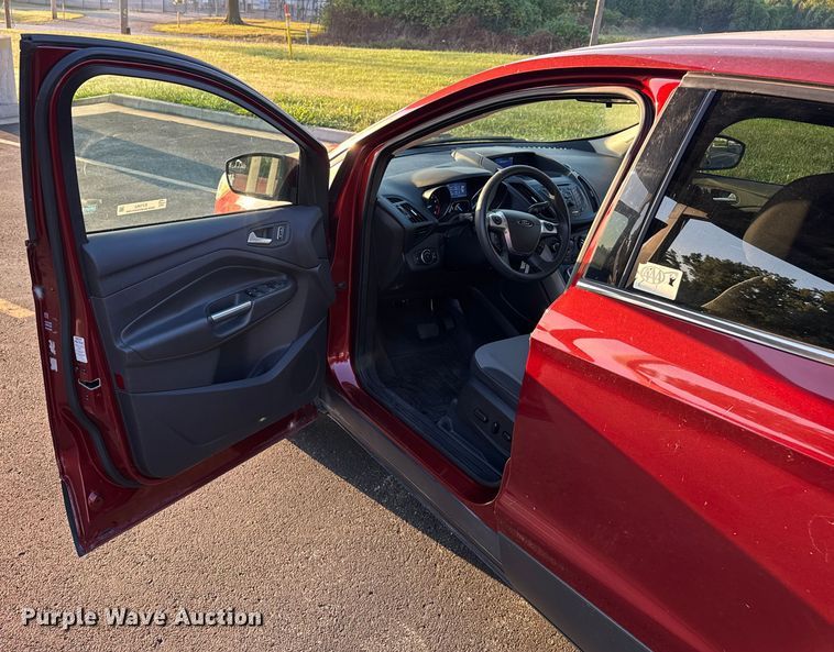 image for item EV1963 2014 Ford Escape SUV