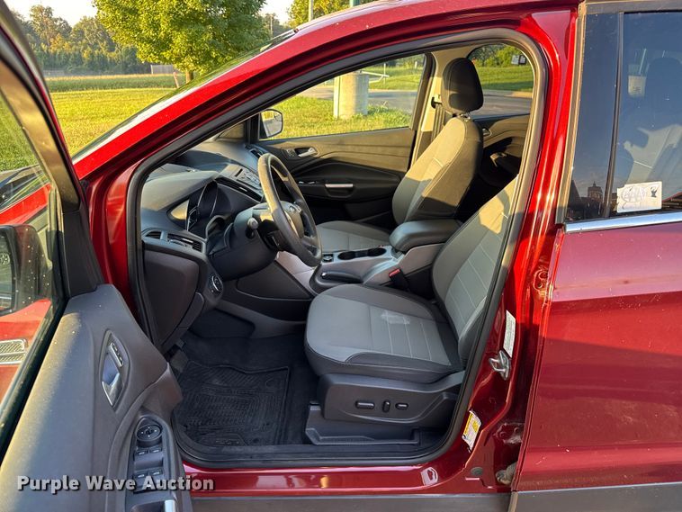 image for item EV1963 2014 Ford Escape SUV