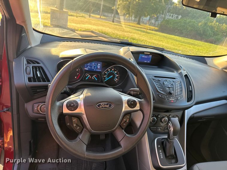 image for item EV1963 2014 Ford Escape SUV