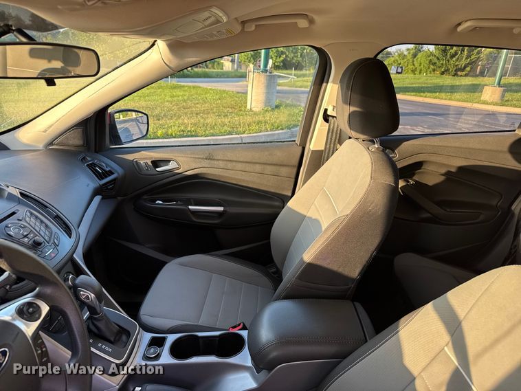 image for item EV1963 2014 Ford Escape SUV