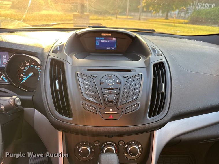 image for item EV1963 2014 Ford Escape SUV