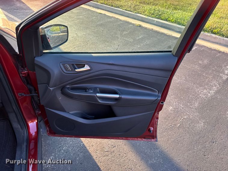 image for item EV1963 2014 Ford Escape SUV