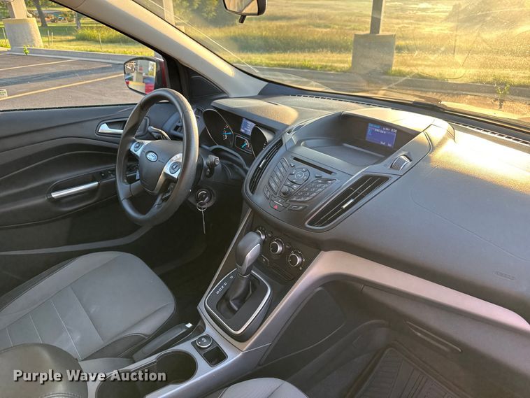 image for item EV1963 2014 Ford Escape SUV