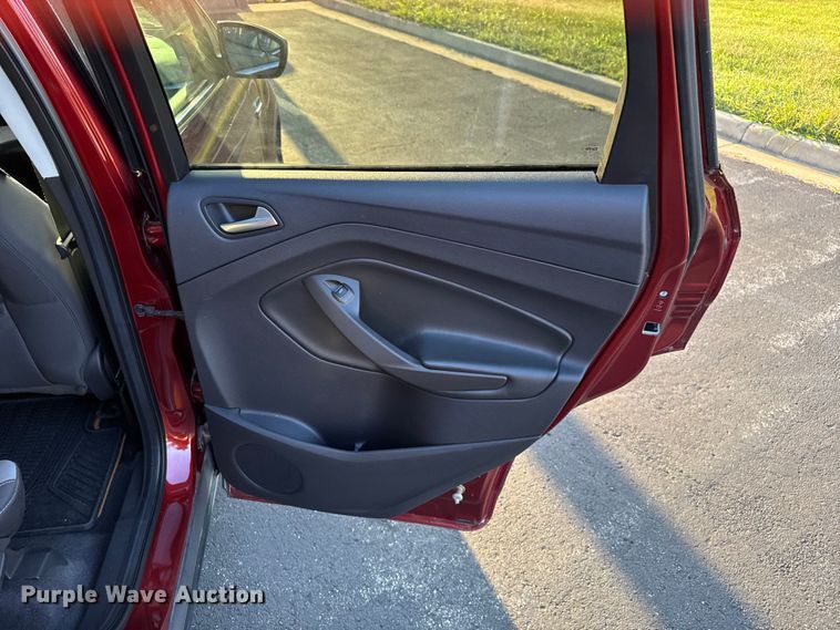 image for item EV1963 2014 Ford Escape SUV