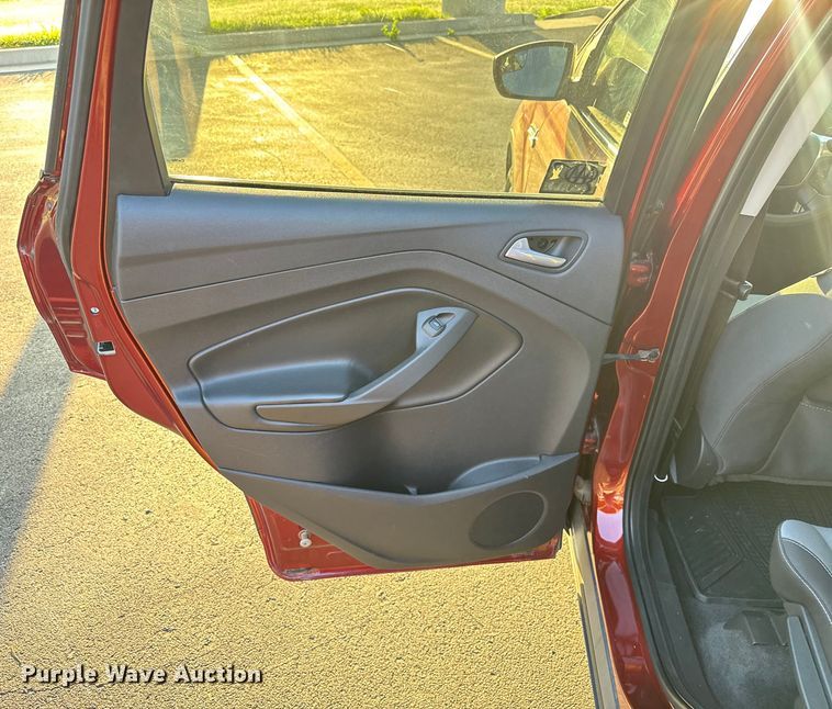 image for item EV1963 2014 Ford Escape SUV