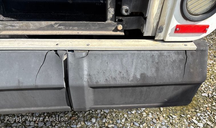 image for item EV3003 2010 Gillig G27D102N4   transit bus