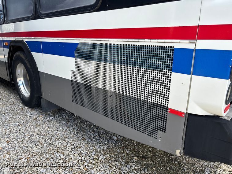 image for item EV3003 2010 Gillig G27D102N4   transit bus