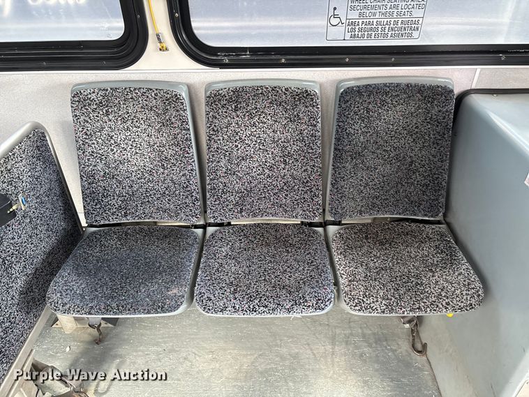 image for item EV3003 2010 Gillig G27D102N4   transit bus