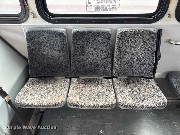 image for item EV3003 2010 Gillig G27D102N4   transit bus