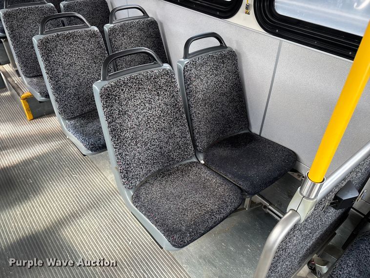 image for item EV3003 2010 Gillig G27D102N4   transit bus