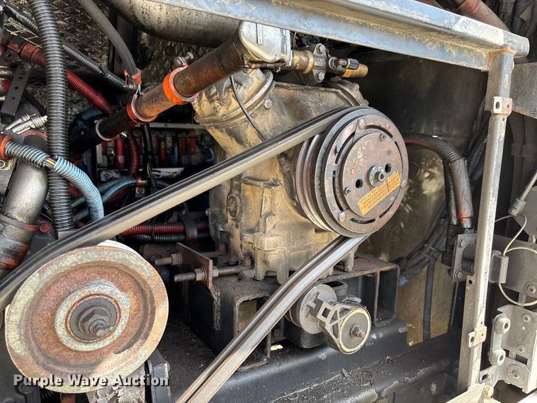 image for item EV3003 2010 Gillig G27D102N4   transit bus