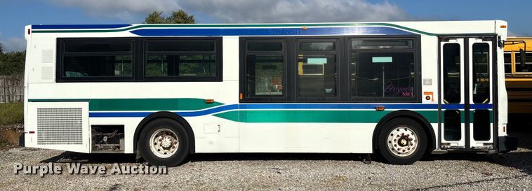 image for item EV3004 2005 Orion VII transit bus