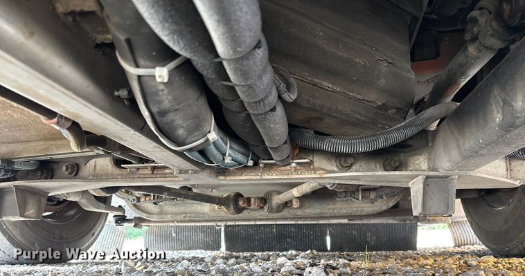 image for item EV3004 2005 Orion VII transit bus