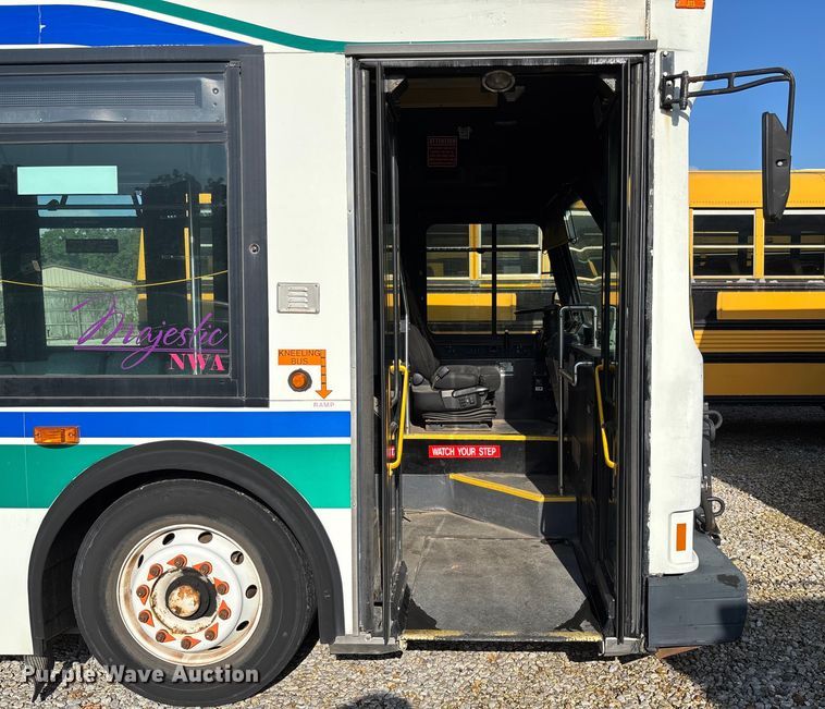 image for item EV3004 2005 Orion VII transit bus