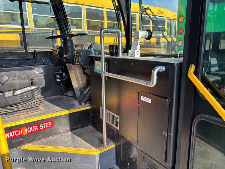 image for item EV3004 2005 Orion VII transit bus