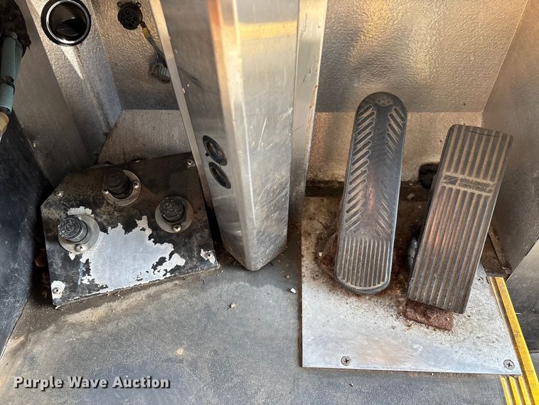 image for item EV3004 2005 Orion VII transit bus