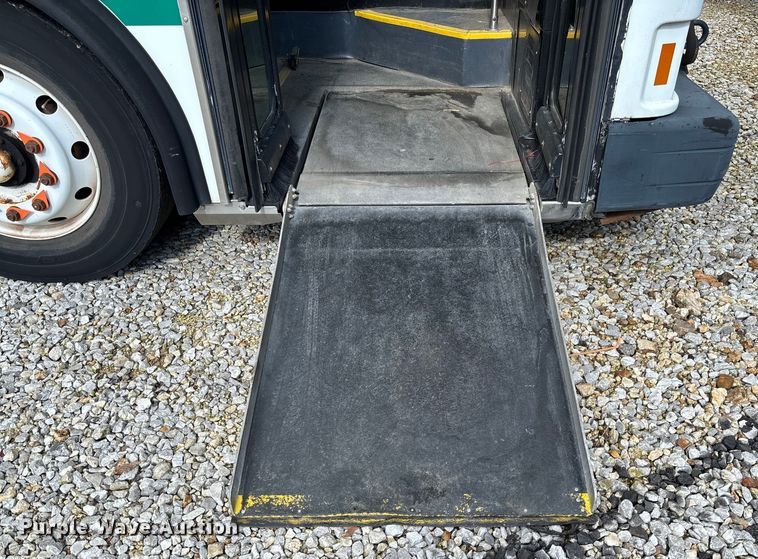 image for item EV3004 2005 Orion VII transit bus