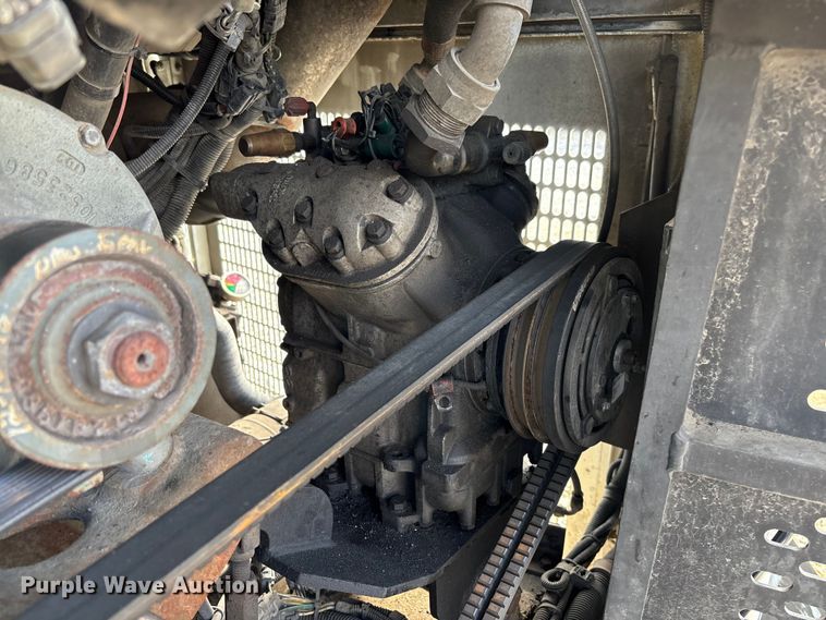 image for item EV3004 2005 Orion VII transit bus