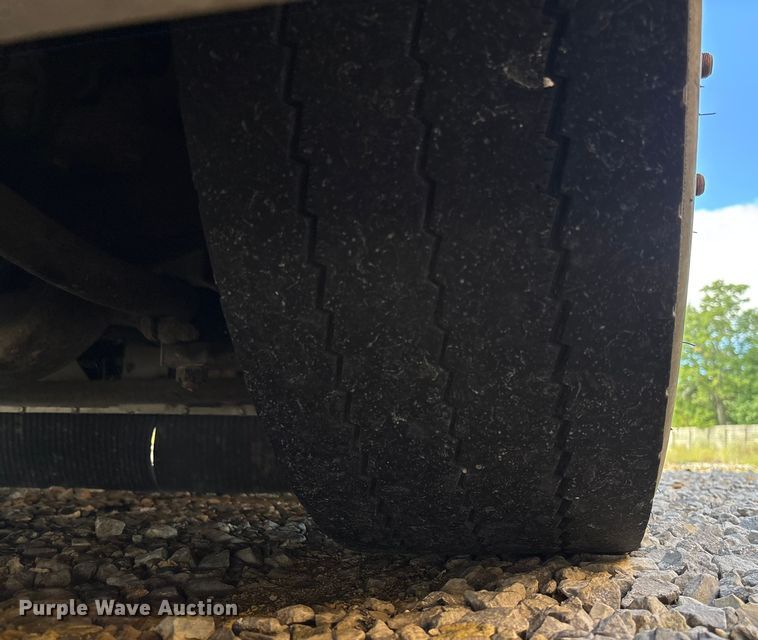 image for item EV3004 2005 Orion VII transit bus