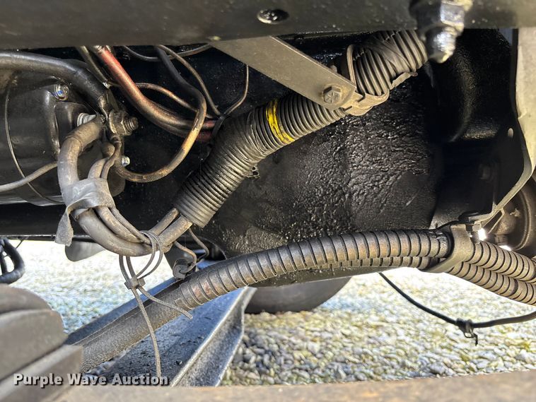 image for item EV3005 2000 International 3400 transit bus