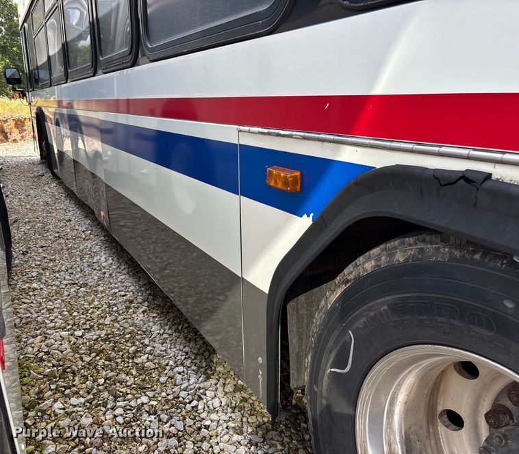 image for item EV3006 2010 Gillig G27D102N4 transit bus