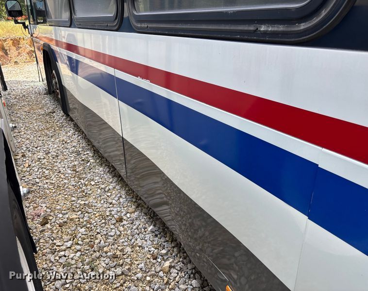 image for item EV3006 2010 Gillig G27D102N4 transit bus