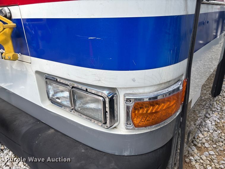 image for item EV3006 2010 Gillig G27D102N4 transit bus