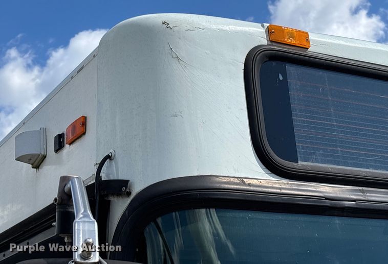 image for item EV3006 2010 Gillig G27D102N4 transit bus