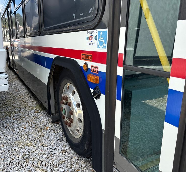 image for item EV3006 2010 Gillig G27D102N4 transit bus