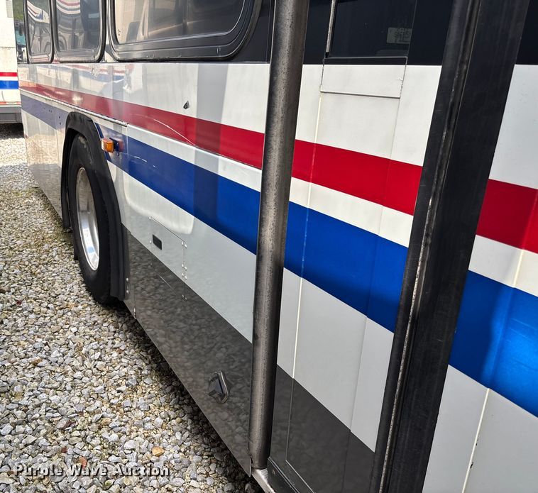 image for item EV3006 2010 Gillig G27D102N4 transit bus