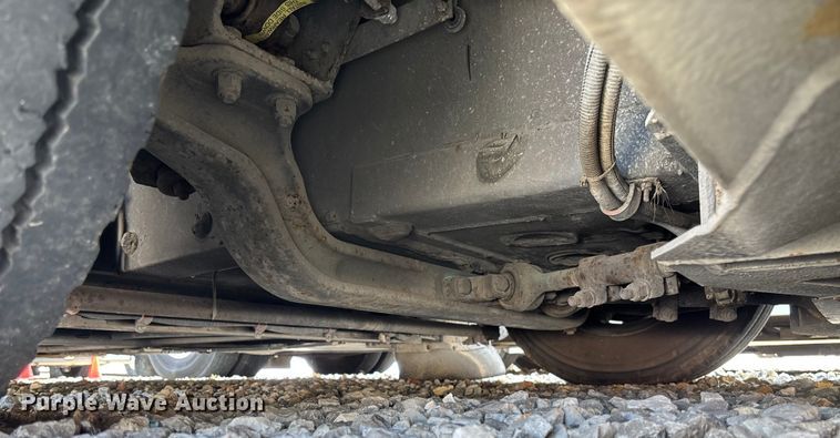 image for item EV3006 2010 Gillig G27D102N4 transit bus