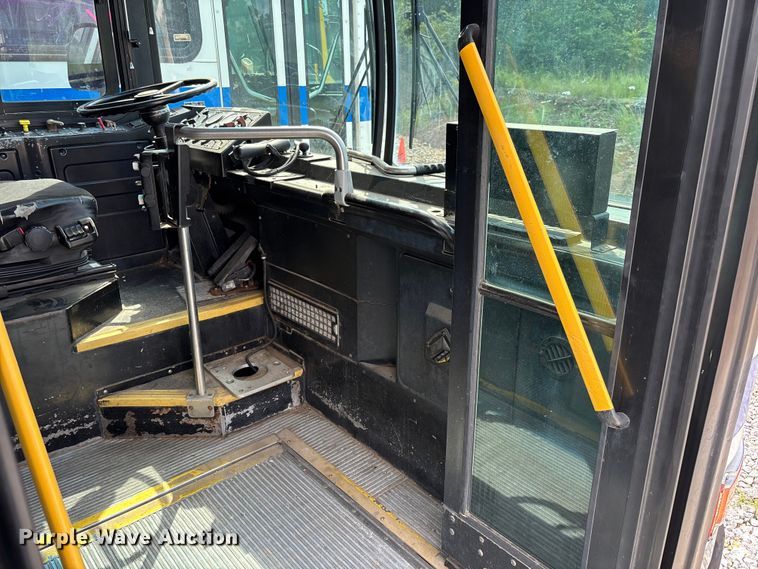 image for item EV3006 2010 Gillig G27D102N4 transit bus