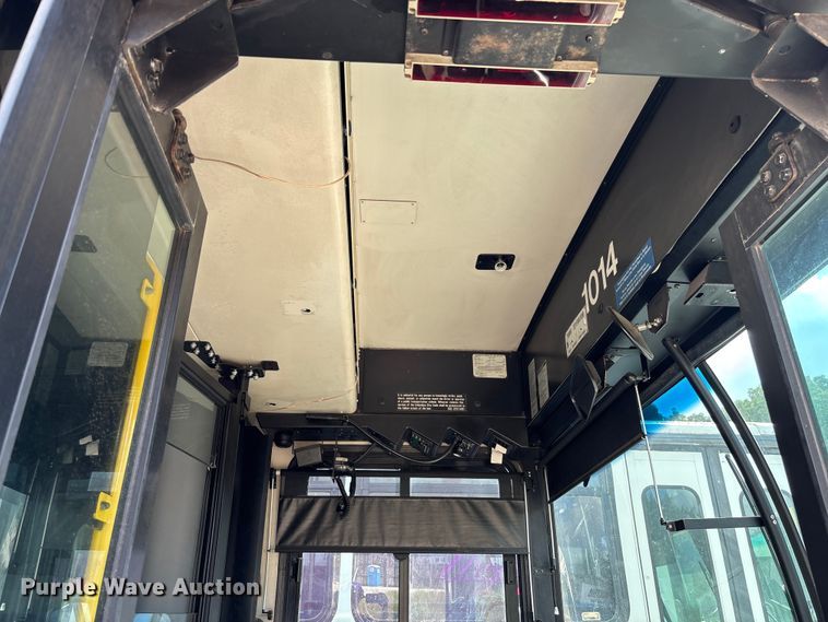 image for item EV3006 2010 Gillig G27D102N4 transit bus