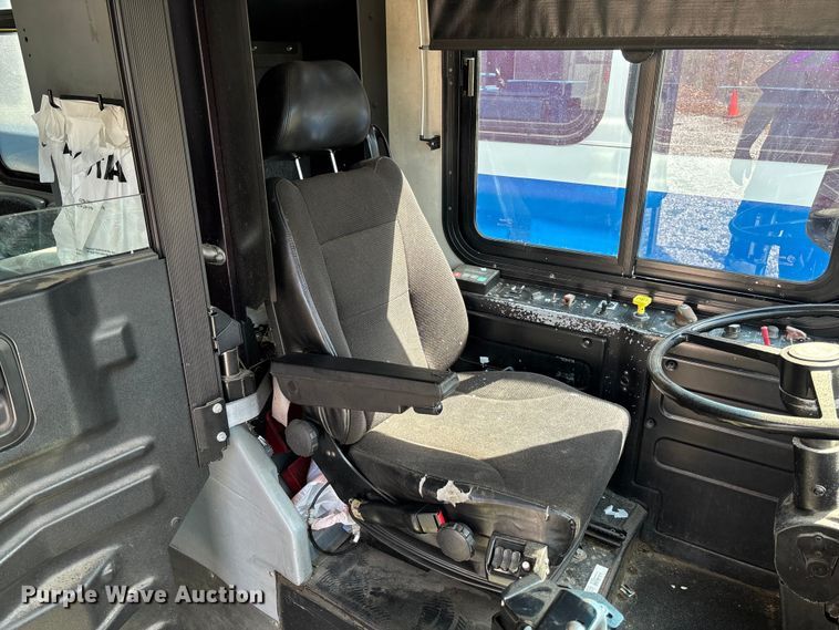 image for item EV3006 2010 Gillig G27D102N4 transit bus