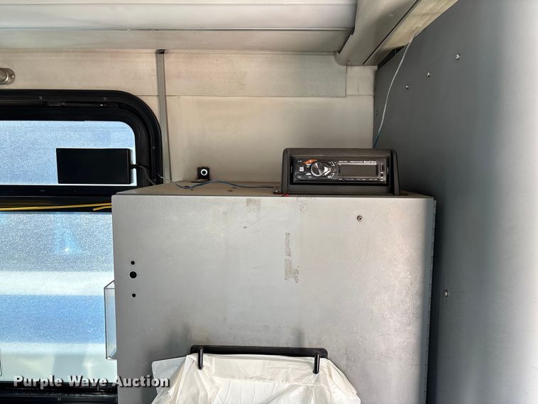 image for item EV3006 2010 Gillig G27D102N4 transit bus