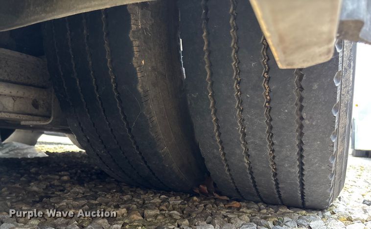 image for item EV3006 2010 Gillig G27D102N4 transit bus