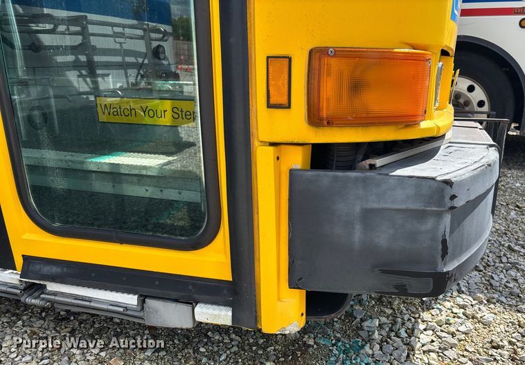 image for item EV3007 2003 North American Bus Industries SHF40 transit bus